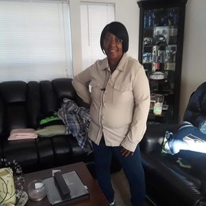 Meet your Posher, Linda